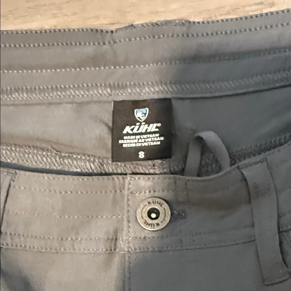Kuhl Women's Gray Cargo Shorts - Utility Back Pocket Design